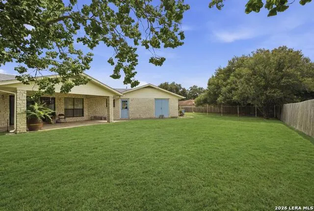 1633 WILLOW CREEK RD Seguin, TX 78155