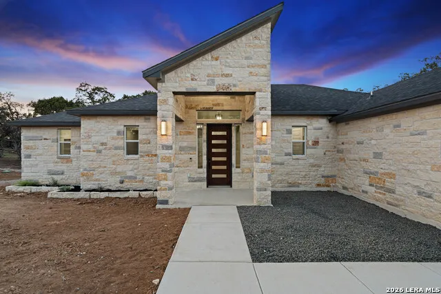 355 EAGLE ROCK RD Spring Branch, TX 78070