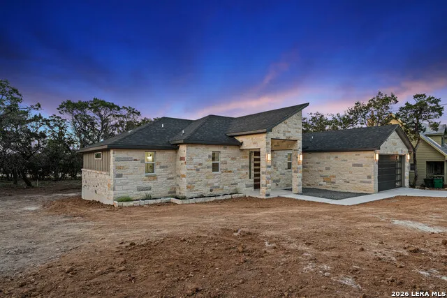355 EAGLE ROCK RD Spring Branch, TX 78070