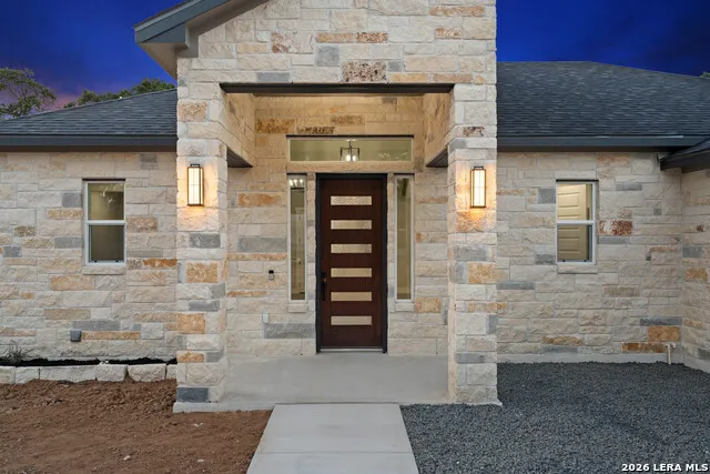 355 EAGLE ROCK RD Spring Branch, TX 78070