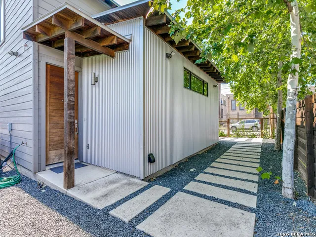 1103 Pine St San Antonio, TX 78202