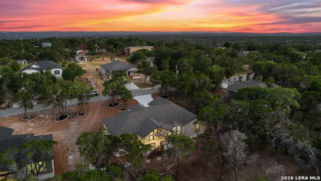 333 EAGLE ROCK RD Spring Branch, TX 78070