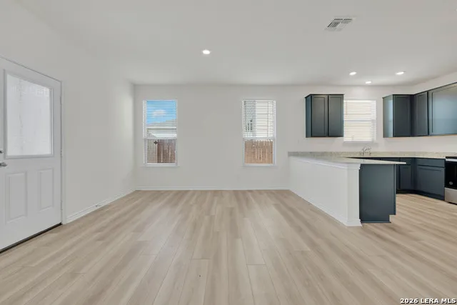 10446 Canard Crest Converse, TX 78109