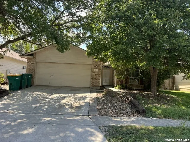 206 STONE CREEK DR Boerne, TX 78006