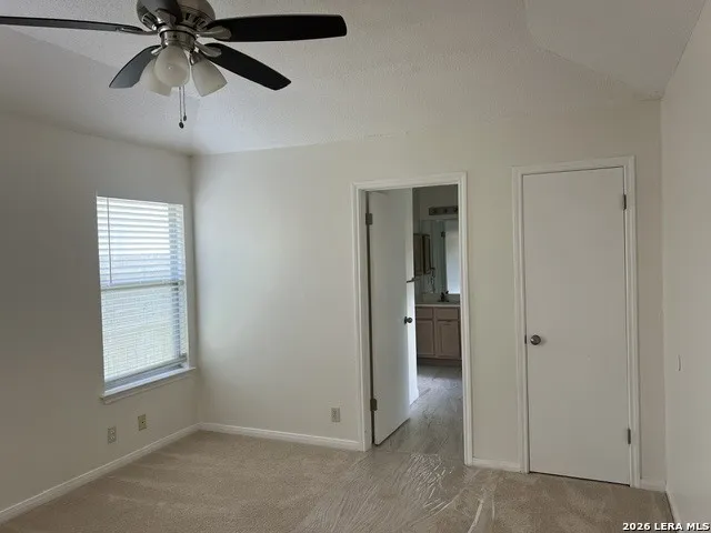 206 STONE CREEK DR Boerne, TX 78006