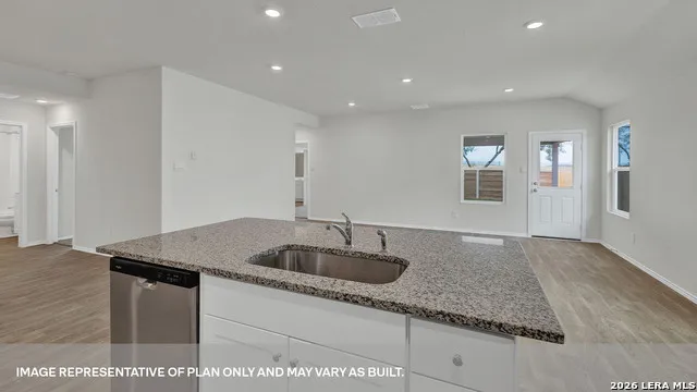 473 Cottonmouth Lane Seguin, TX 78155