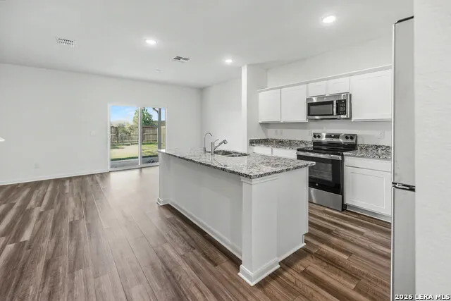 7246 King Bend San Antonio, TX 78252