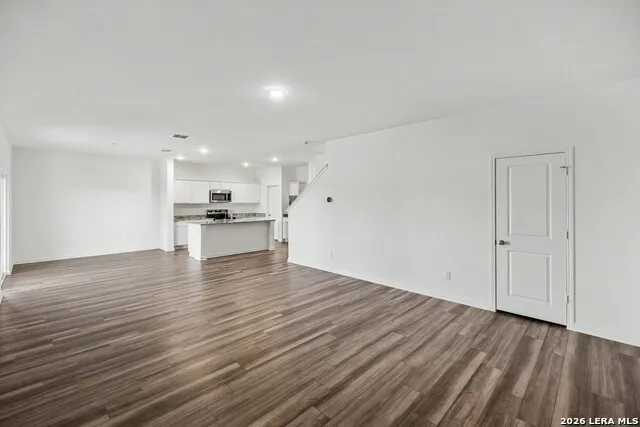 7246 King Bend San Antonio, TX 78252