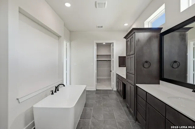 113 Raven Road Castroville, TX 78009