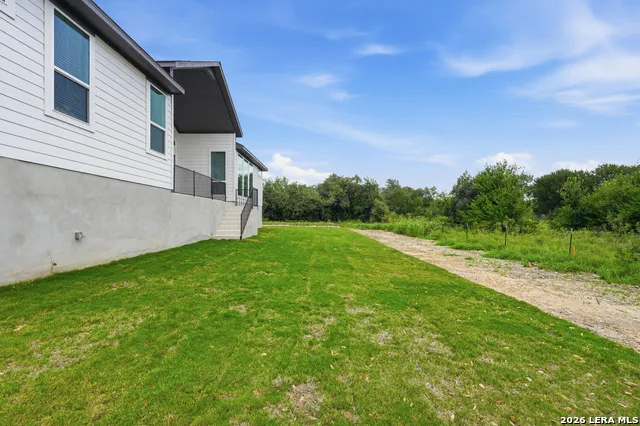113 Raven Road Castroville, TX 78009