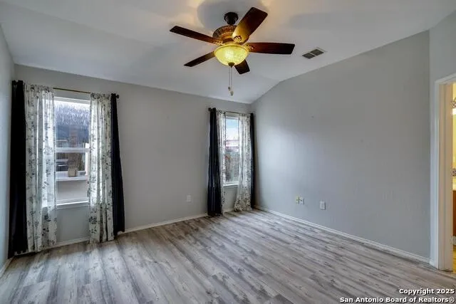 8951 Audubon Park Converse, TX 78109