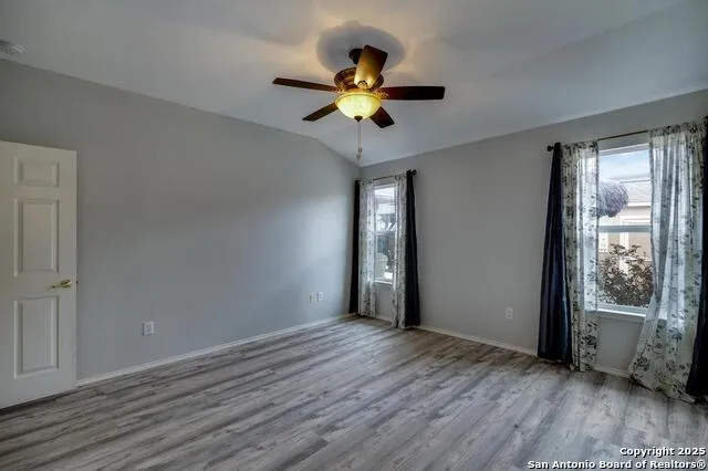 8951 Audubon Park Converse, TX 78109