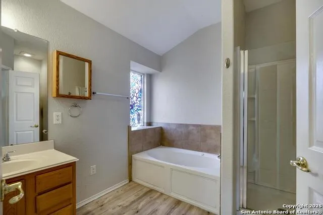 8951 Audubon Park Converse, TX 78109