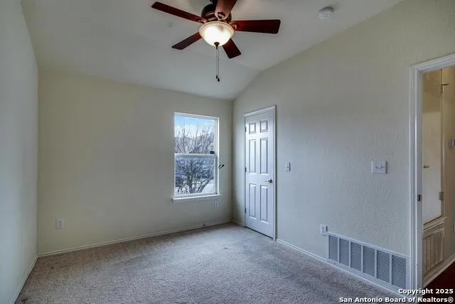 8951 Audubon Park Converse, TX 78109