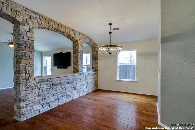 8951 Audubon Park Converse, TX 78109