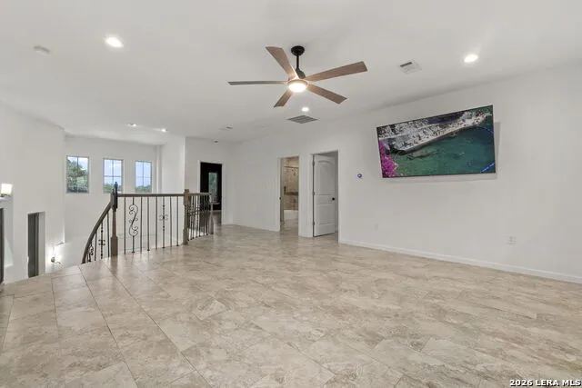7606 Triple Leaf China Grove, TX 78263