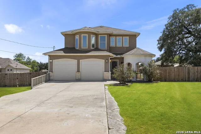 7606 Triple Leaf China Grove, TX 78263