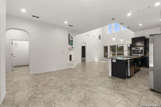 7606 Triple Leaf China Grove, TX 78263
