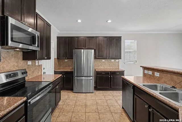 6124 Fred Couples Schertz, TX 78108
