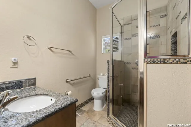 1070 Kings Ranch Bandera, TX 78003