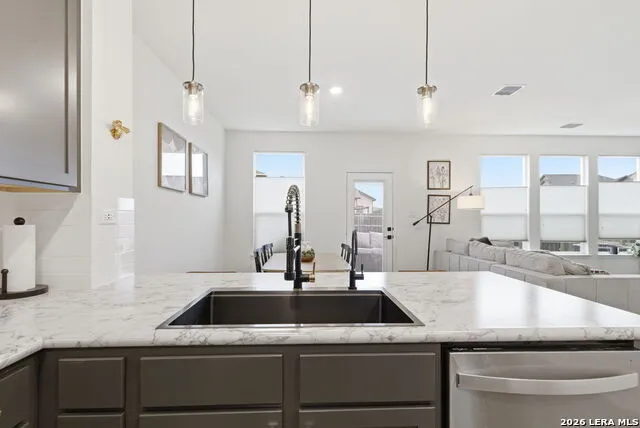 11705 Red Pheasant San Antonio, TX 78245
