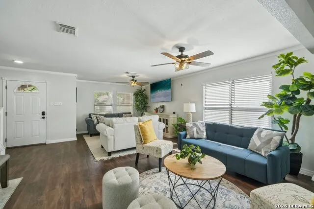 6434 Maverick Oak Dr San Antonio, TX 78240