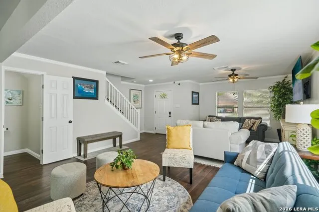 6434 Maverick Oak Dr San Antonio, TX 78240