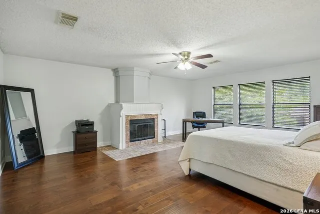 6434 Maverick Oak Dr San Antonio, TX 78240