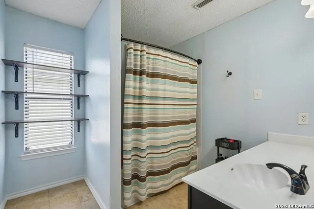 6434 Maverick Oak Dr San Antonio, TX 78240