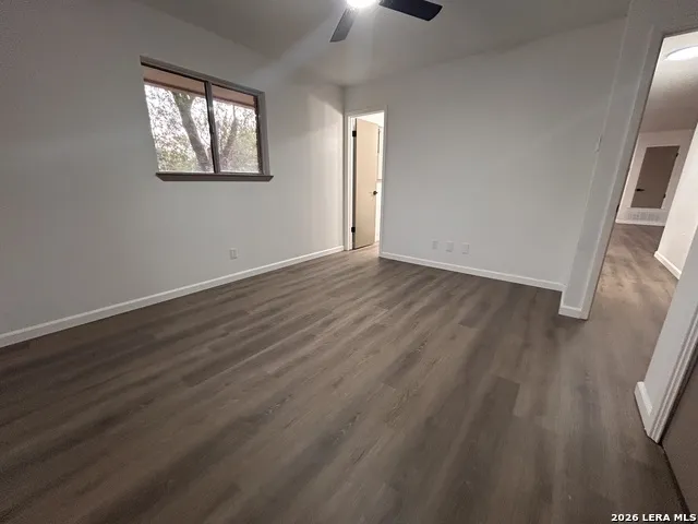 217 ELMWOOD DR Seguin, TX 78155