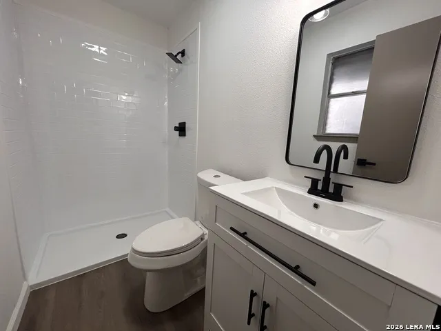 217 ELMWOOD DR Seguin, TX 78155