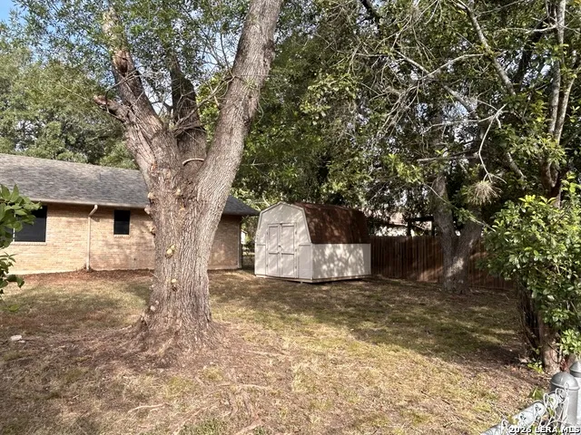 217 ELMWOOD DR Seguin, TX 78155