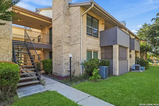 11843 Braesview #114 San Antonio, TX 78213