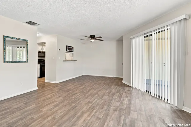 11843 Braesview #114 San Antonio, TX 78213