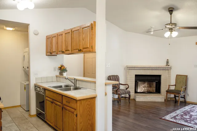 12446 Star crest #404 San Antonio, TX 78216