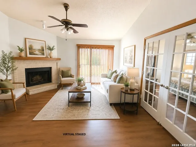 12446 Star crest #404 San Antonio, TX 78216