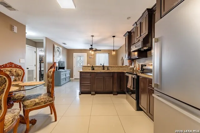47 WAGON WHEEL RD Eagle Pass, TX 78852