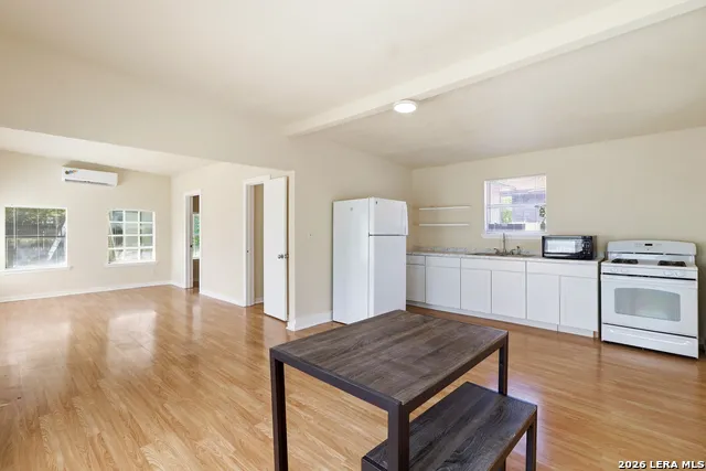 137 BRENNER ST San Antonio, TX 78237