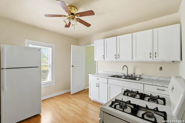 137 BRENNER ST San Antonio, TX 78237