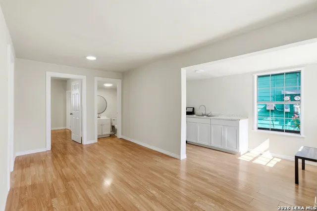 137 BRENNER ST San Antonio, TX 78237
