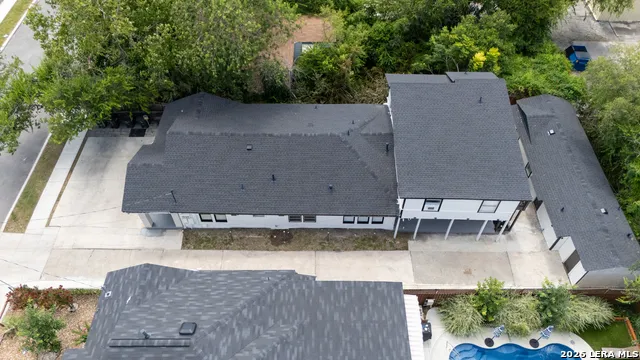 827 W ROSEWOOD AVE San Antonio, TX 78212