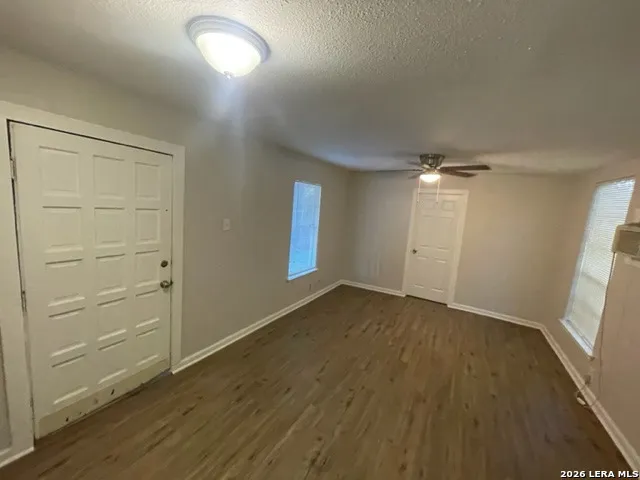 827 W ROSEWOOD AVE San Antonio, TX 78212