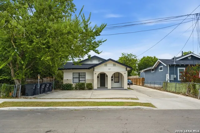 827 W ROSEWOOD AVE San Antonio, TX 78212