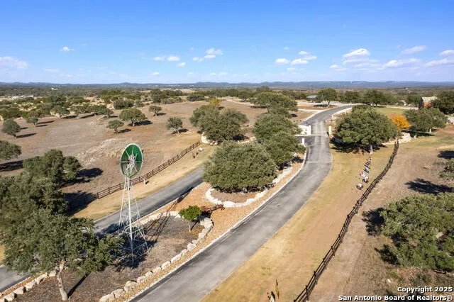 231 Peter Kleid Loop Blanco, TX 78606