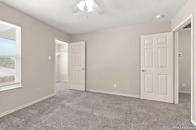 4614 SWANN LN San Antonio, TX 78219