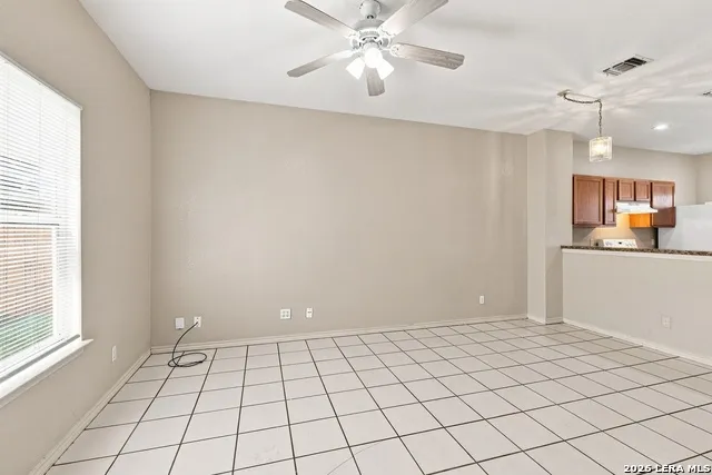 4614 SWANN LN San Antonio, TX 78219