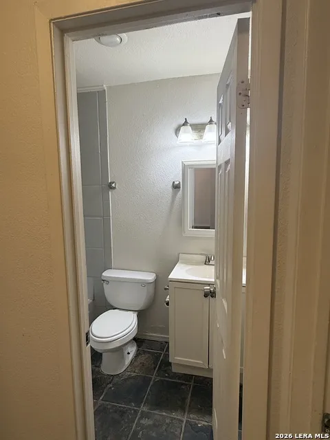 128 MEADOW HL