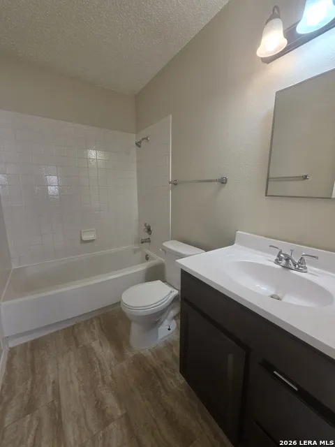 2002 Skull Valley San Antonio, TX 78245