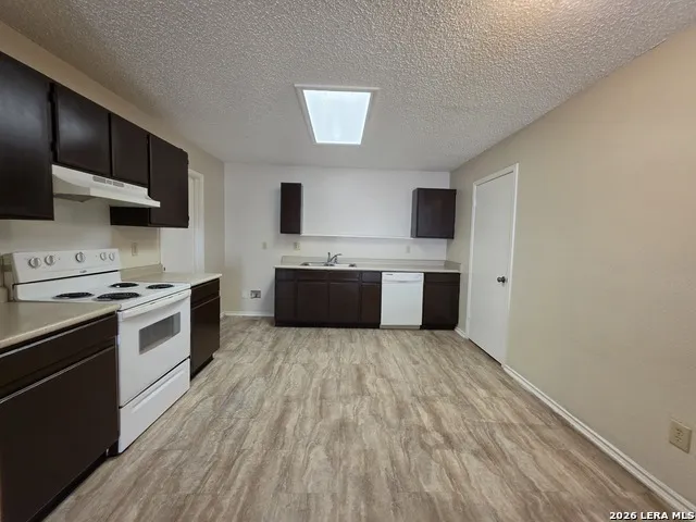 2002 Skull Valley San Antonio, TX 78245