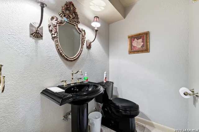 421 Watts Unit UNIT B5 Canyon Lake, TX 78133